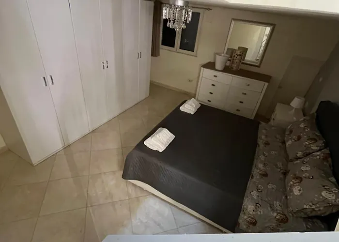 Nanet House * Naples